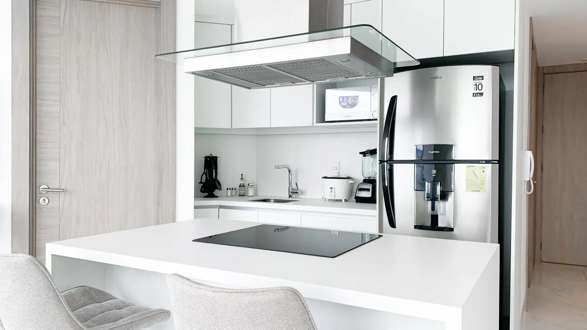 Suite De Estreno 3 Ambientes En Torre Millenium Guayaquil 0*,