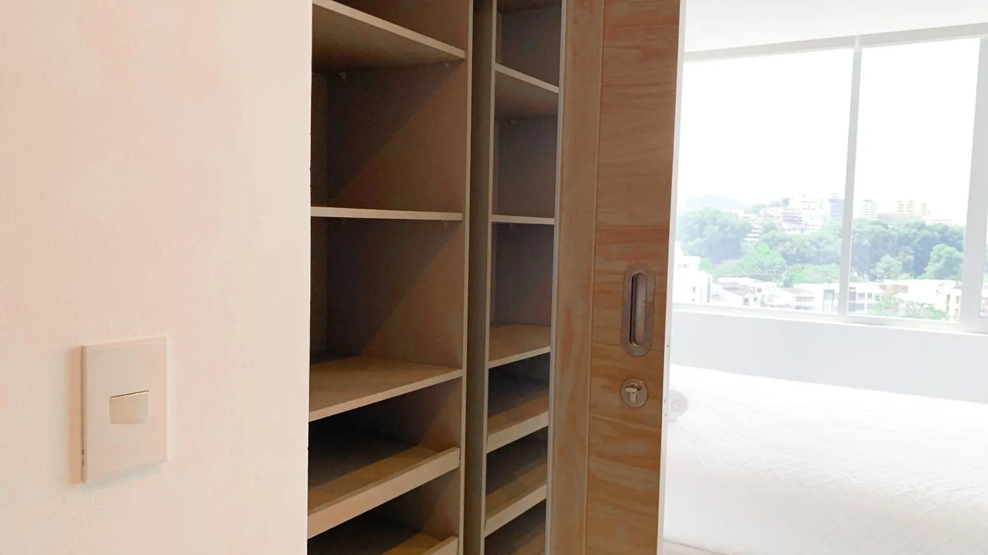 Suite De Estreno 3 Ambientes En Torre Millenium Guayaquil