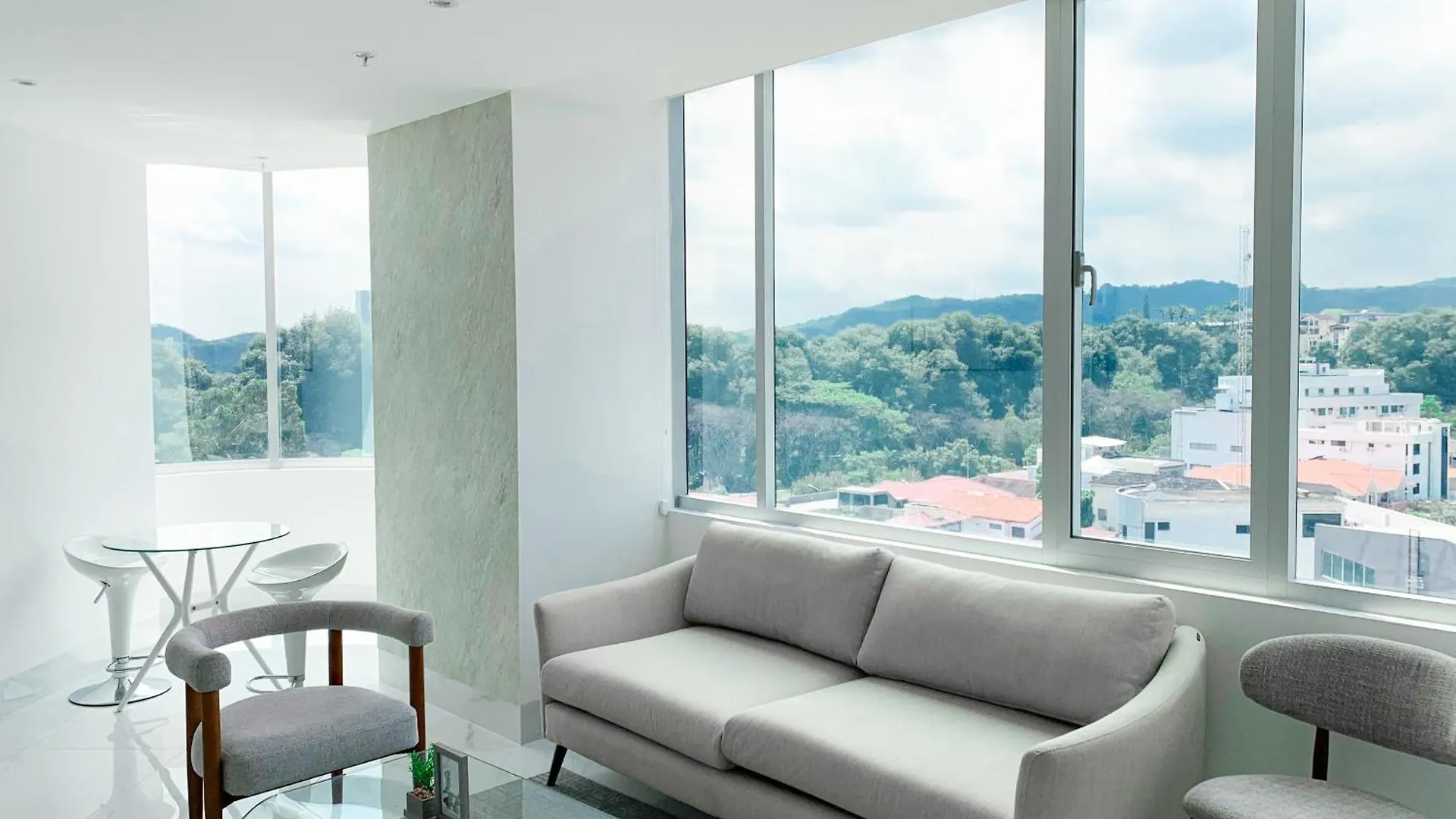 Apartment Suite De Estreno 3 Ambientes En Torre Millenium Guayaquil